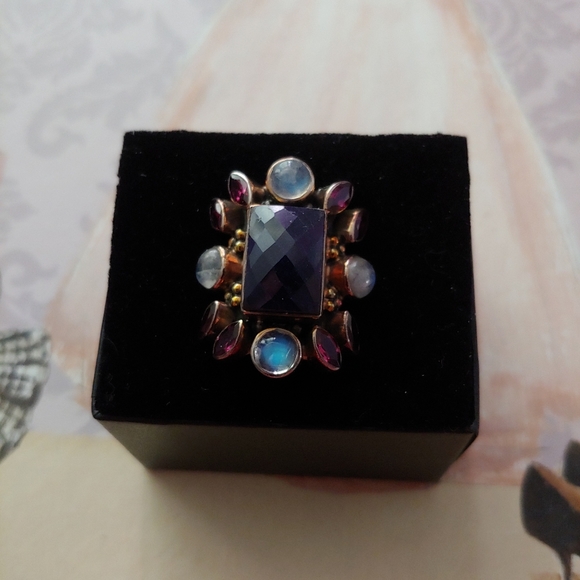 Ring - Picture 6 of 7